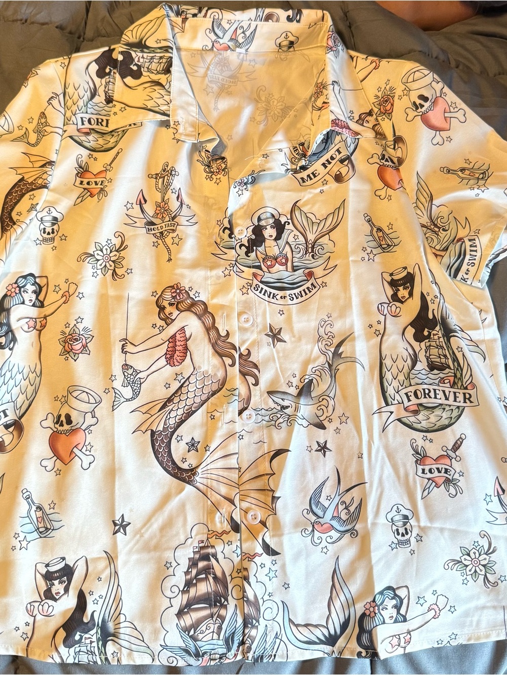 Women’s Cream Nautical Tattoo Print Short-Sleeve Blouse